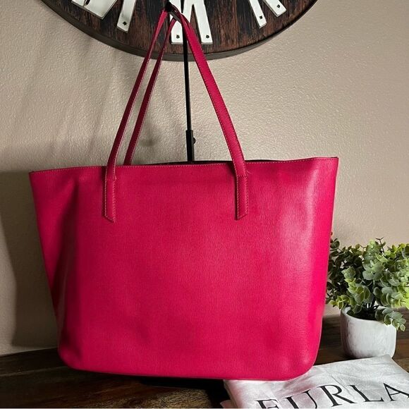 FURLA  Pink Leather Tote Bag with Eiffel Tower Charm Leopard Print Interior - Picture 3 of 16
